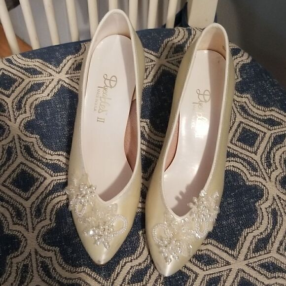 Pearl Cream 80's 3" Heel Pumps sz 6.5 - Picture 13 of 14